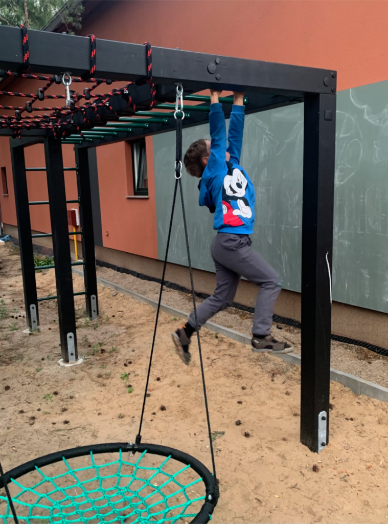 Plac zabaw należący do domków Somimare w Międzywodziu